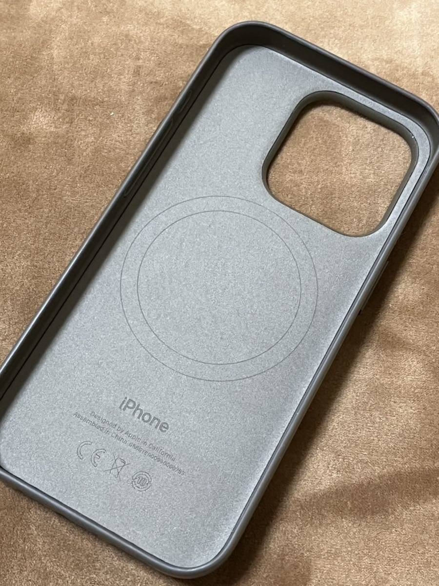 【新品】純正 iPhone 15 Pro ファインウーブンケース・トープ_画像5