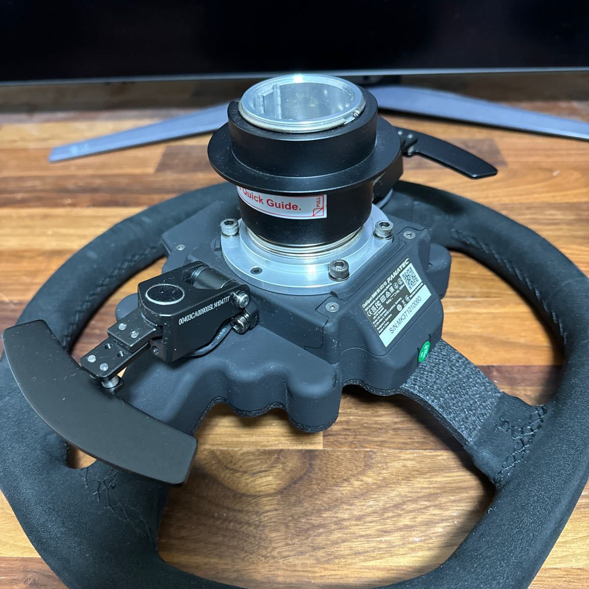 新品級！現行品　FANATEC ステアリング ClubSport BMW M3 GT2 V2 DDPro Wheel ハンコン　クラブスポーツ　マグネット PC PS5_画像3