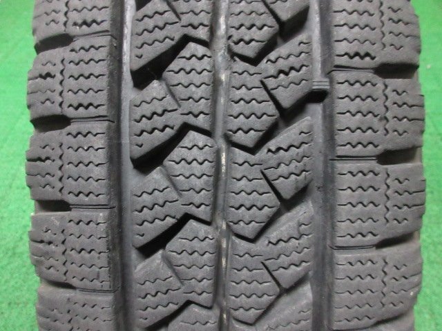 ZR946【送料無料】205/75R16 113/111 超溝高 8.5分山 ブリヂストン スタッドレス W979 21年製 6本 激安 小型 中型 トラック エルフ ダイナ_画像6