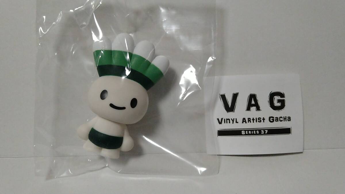 VAG (VINYL ARTIST GACHA) SERIES 37 はくさい君 緑パンツ タキタサキ ソフビ フィギュア ガチャガチャの画像1