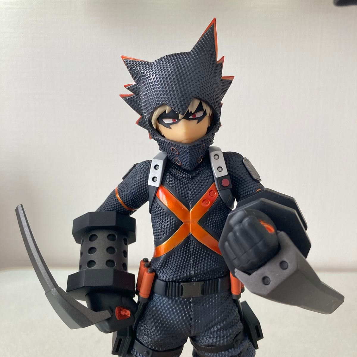 ヒロアカ 爆豪勝己 1/8スケールフィギュア ステルススーツver ヒロアカ 爆豪勝己 1/8スケールフィギュア ステルススーツver