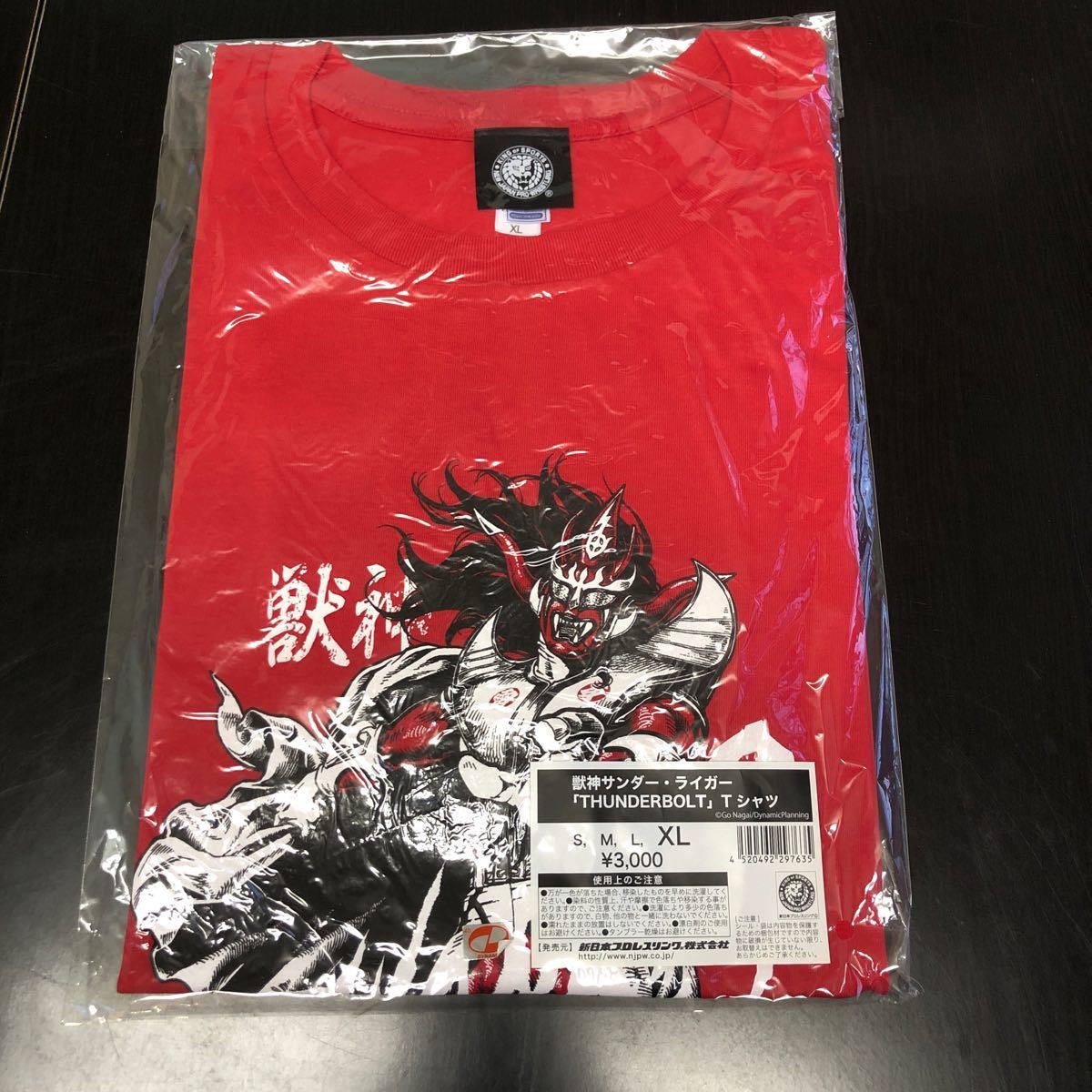 新日本プロレス 獣神サンダーライガー　THUNDERBOLT Tシャツ　XLサイズ　闘魂ショップ購入　未使用　_画像1