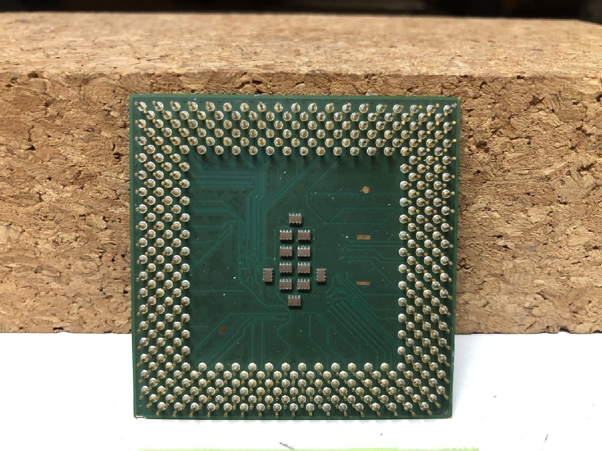 【送ネコポス250円】 Intel Pentium III 1.33GHz SL5VX Socket 370_画像2