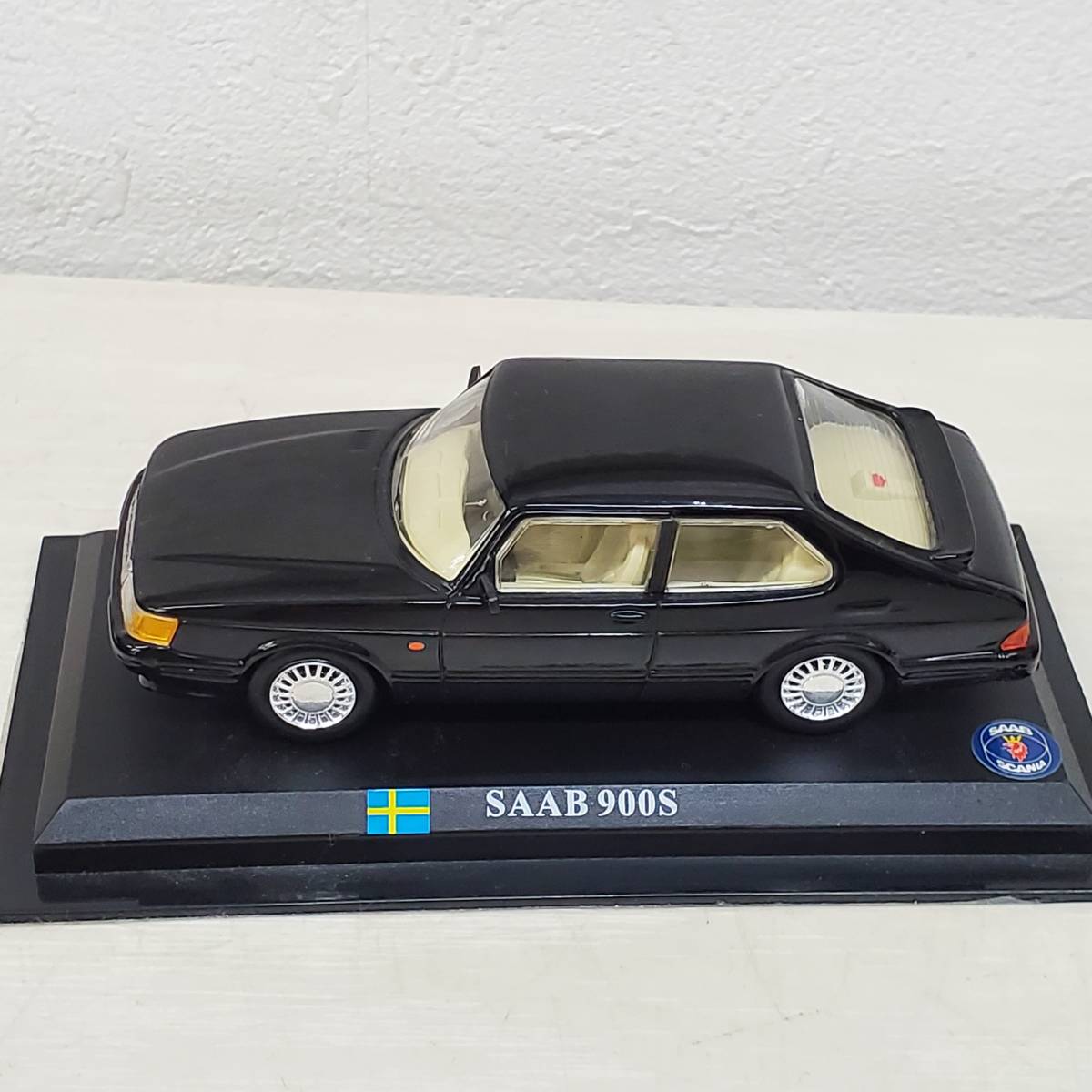 0208-263■デルプラド SAAB 900S 黒 1/43 世界の名車 コレクション ミニカー 模型 パーツ未確認 現状品_画像2