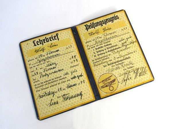 第二次大戦中実物　ドイツ軍印付　受験資格書_画像2