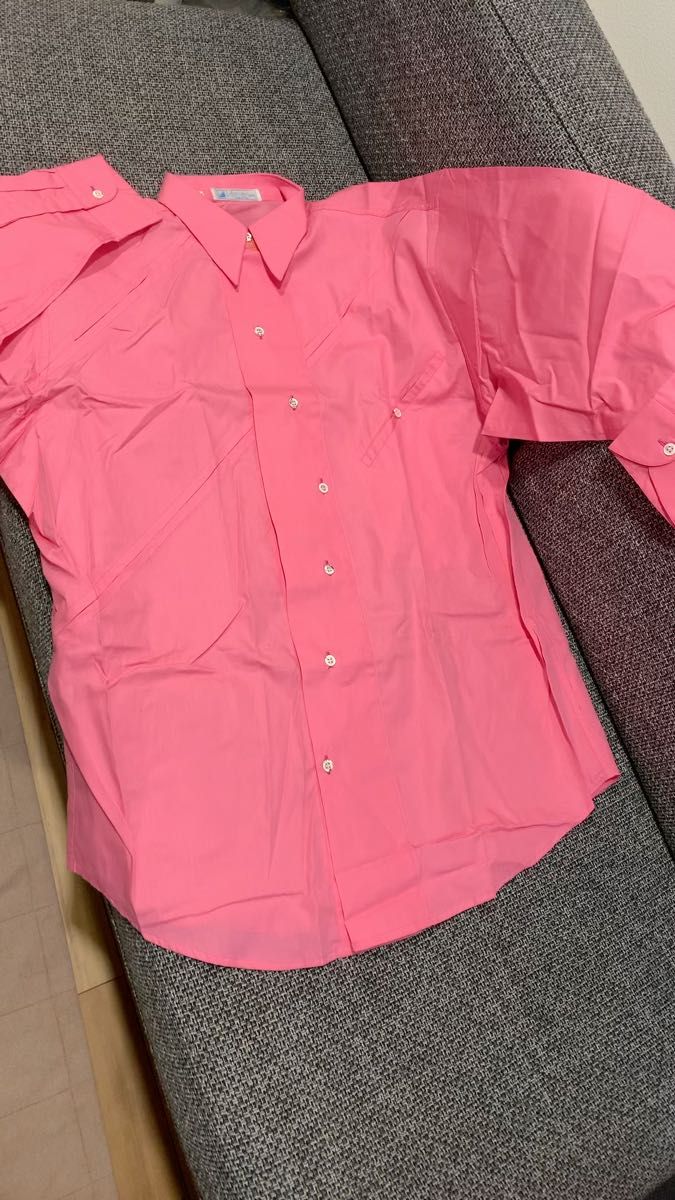 ピンクのおしゃれシャツ（イタリア製・紳士用？）