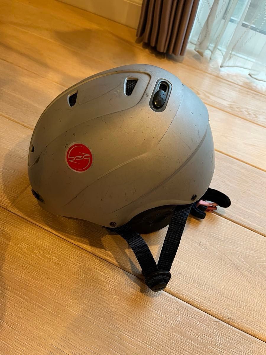 BURTON RED ヘルメット シルバーSサイズ