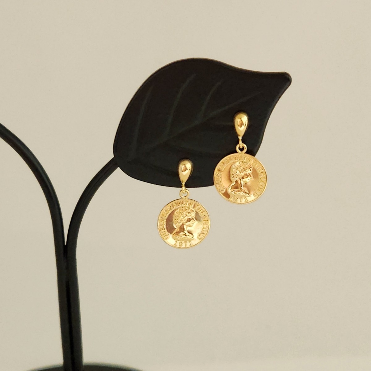  new goods *K18(18 gold ) coin design charm earrings 