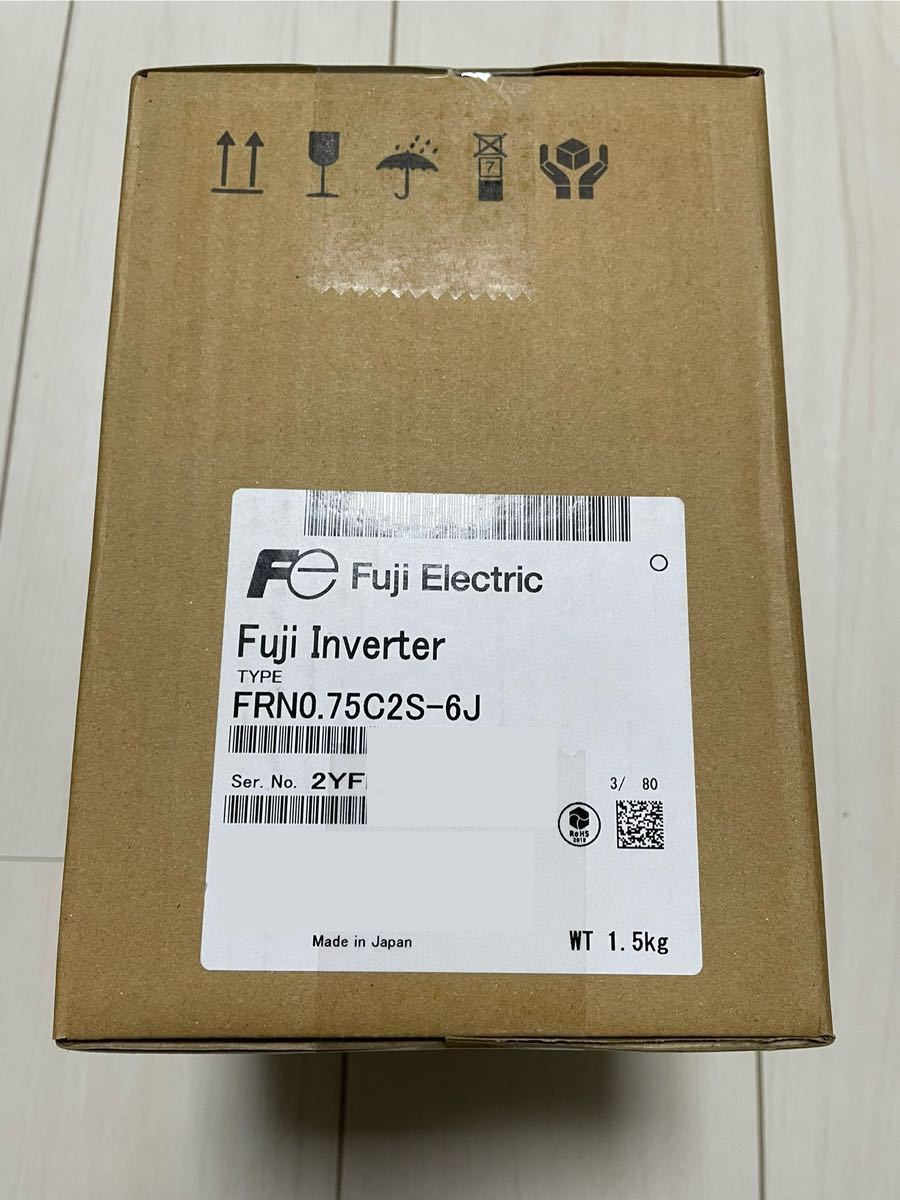 富士電機 インバーター FRENIC-Mini FRN0.75C2S-6J_画像1