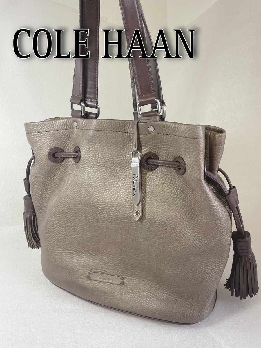 COLE HAAN ショルダーバッグ　タッセル　ブラウン　レディースバッグコールハーン　バッグ