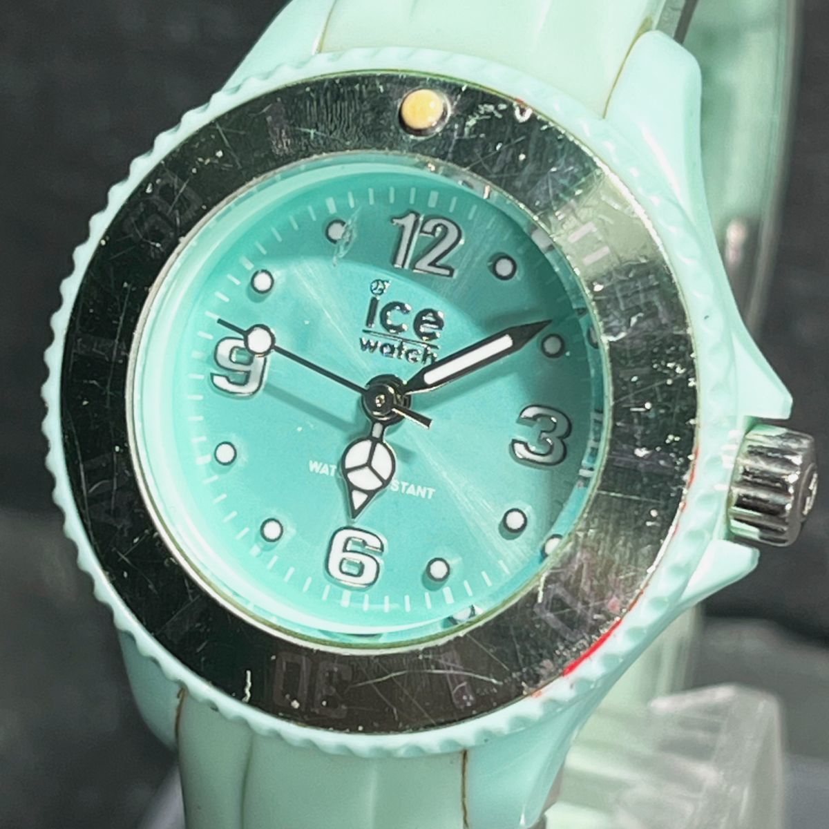 IceWatch アイスウォッチ ICE-SWEETY アイススウィーティ 腕時計 アナログ クオーツ エメラルドグリーン ラバーバンド 新品電池交換済み_画像3
