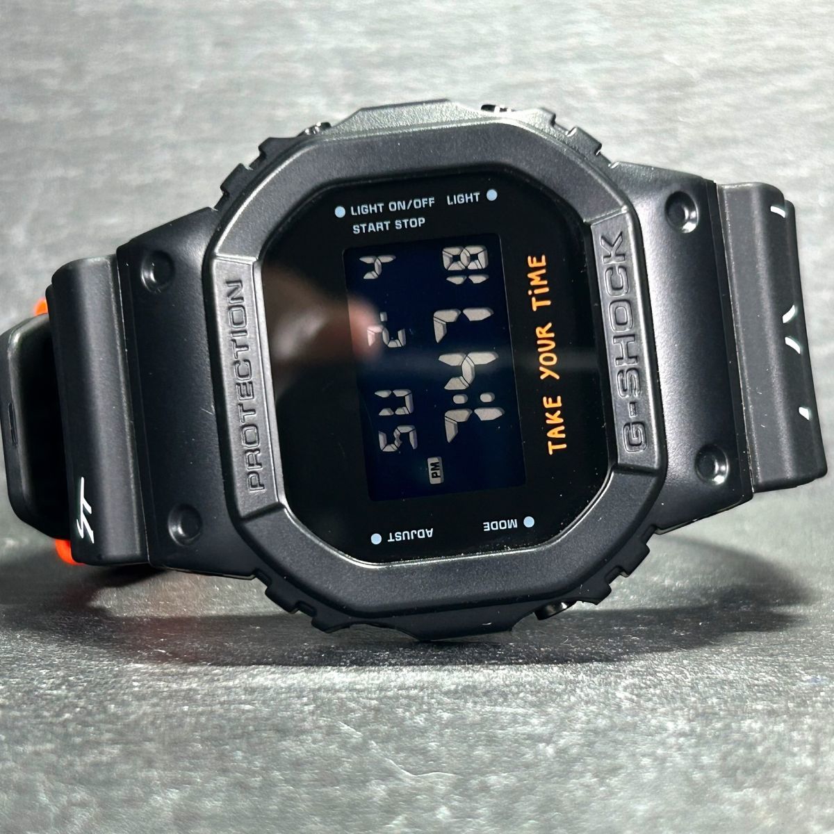 新品 CASIO カシオ Javier Calleja ハビエル・カジェハコラボ DW-5600VT-1 腕時計 クオーツ デジタル 多機能 ブラック ステンレススチール_画像4