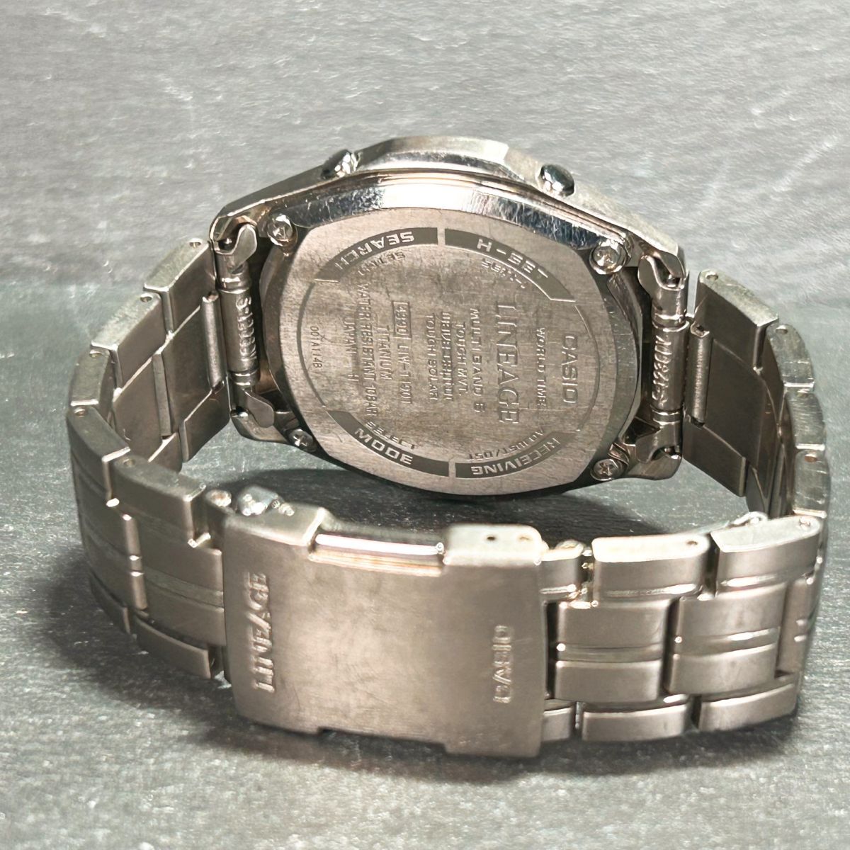 CASIO カシオ LINEAGE リニエージ LIW-T100TD-7A 腕時計 タフソーラー 電波時計 アナログ 3針 カレンダー チタニウム ステンレススチール_画像7