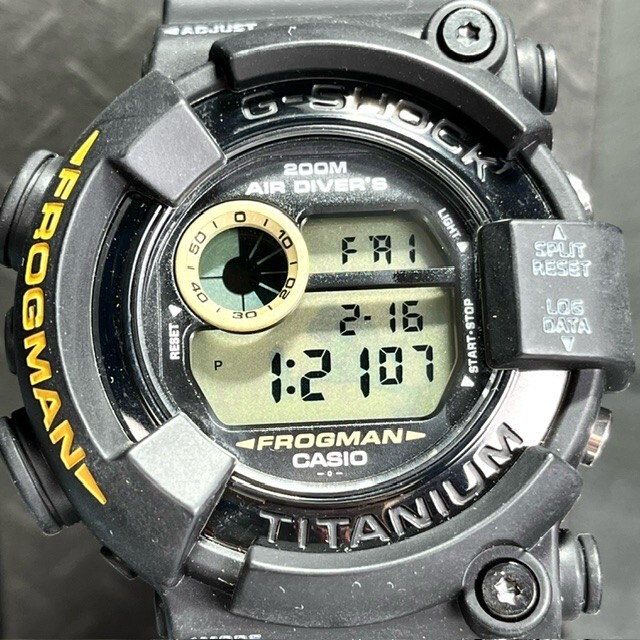 新品 CASIO G-SHOCK カシオ ジーショック FROGMAN フロッグマン DW-8200Z-1T MEN IN BLACK 腕時計 クォーツ 200M防水 チタン デジタル_画像2