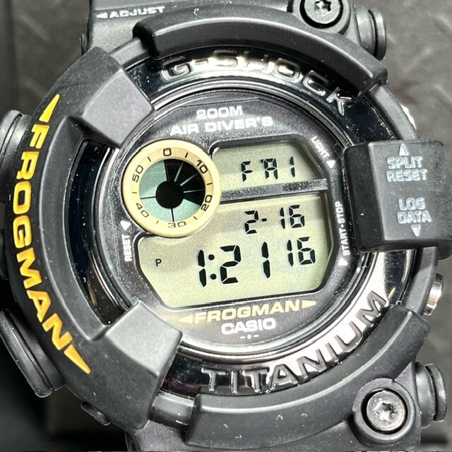 新品 CASIO G-SHOCK カシオ ジーショック FROGMAN フロッグマン DW-8200Z-1T MEN IN BLACK 腕時計 クォーツ 200M防水 チタン デジタル_画像1