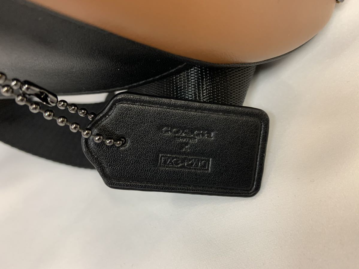 ●COACH コーチ×パックマン ウエストポーチ F72922 ボディバッグ 美品 本革 コラボ 165/657B_画像8