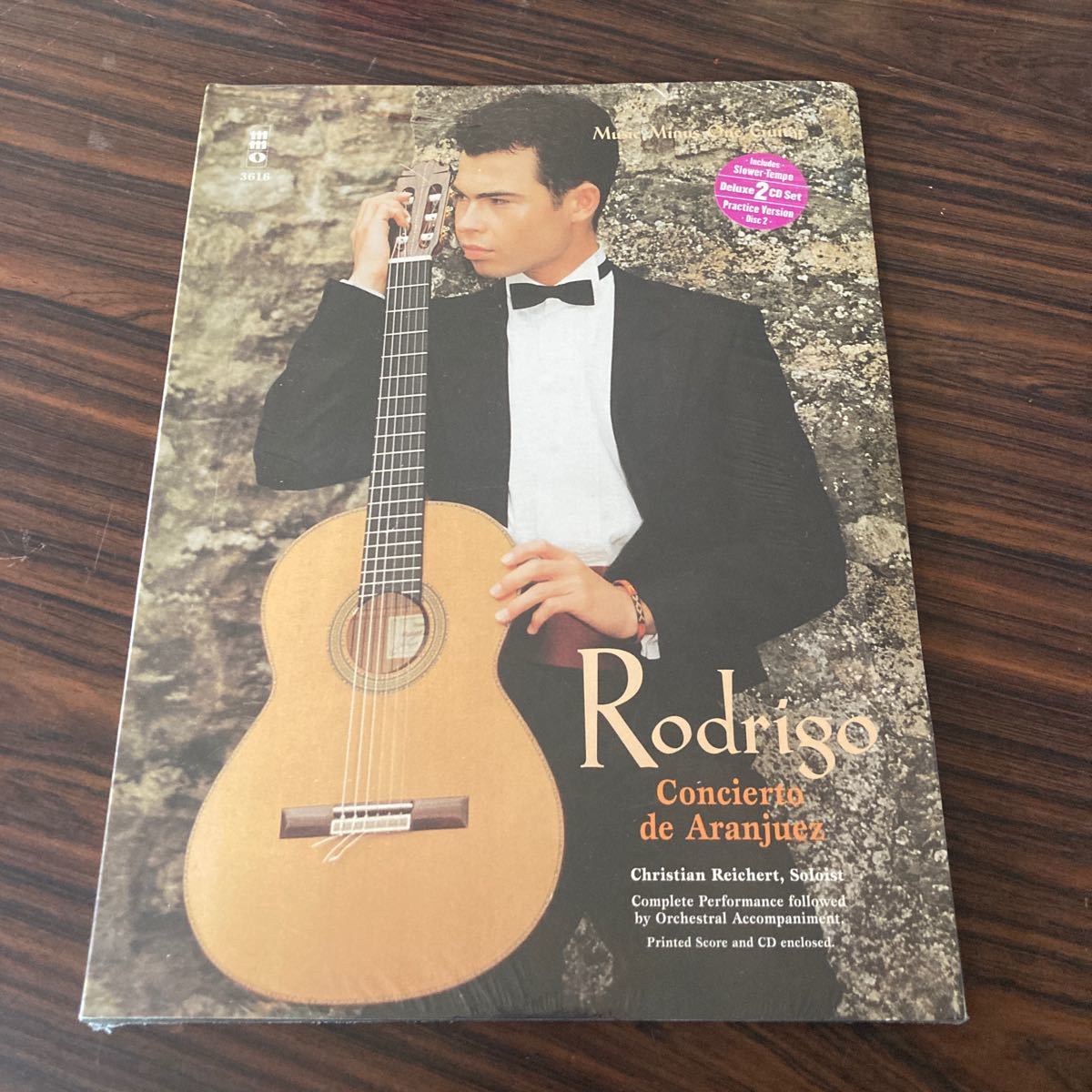 新品未開封　ギタースコア　RODRIGO CONCIERTO DE ARANJUEZ MUSIC MINUS ONE GUITAR MMO 3616 CD付き_画像1