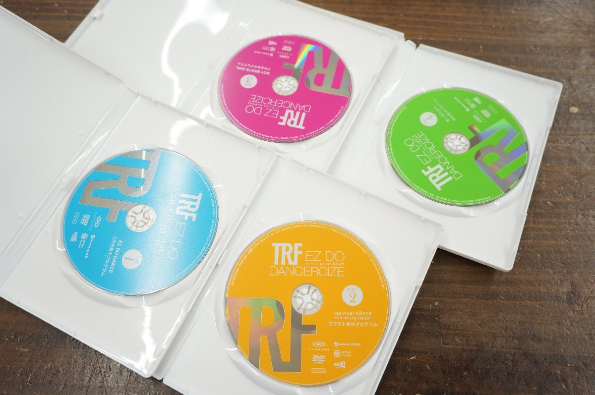 TRF EZ DO DANCERCIZE イージー・ドゥ・ダンササイズ DVD4本セット エクササイズビデオ TRFの曲にのせて憧れのダンサーボディへ!!_画像4