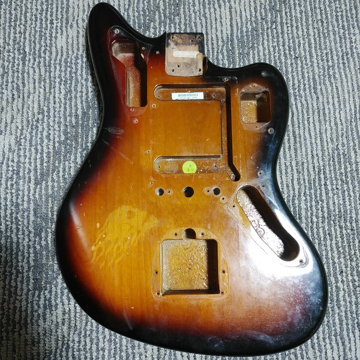 Fender USA American Vintage 62 Jaguar ボディ 傷多_画像1