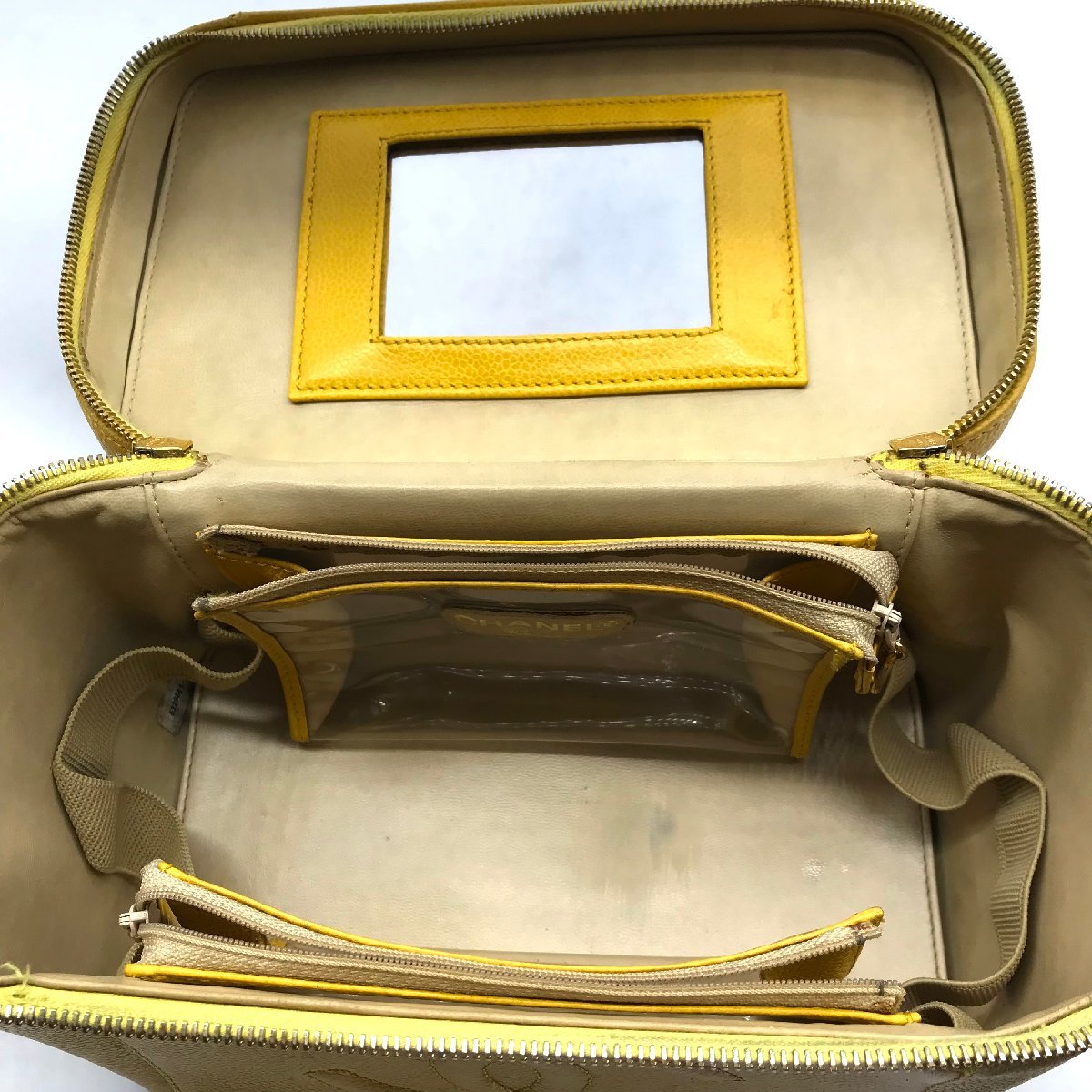 CHANEL Chanel here Mark caviar s gold 2way vanity handbag yellow k543