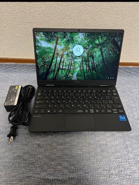 NEC　PC-VKT40CGG6VD9 VersaPro タイプVC (Core i5-1130G7/8GB/SSD・128GB/12.5型_画像1