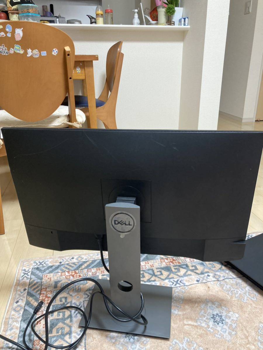 DELL 液晶モニター P2719H 2019年　27インチ._画像2