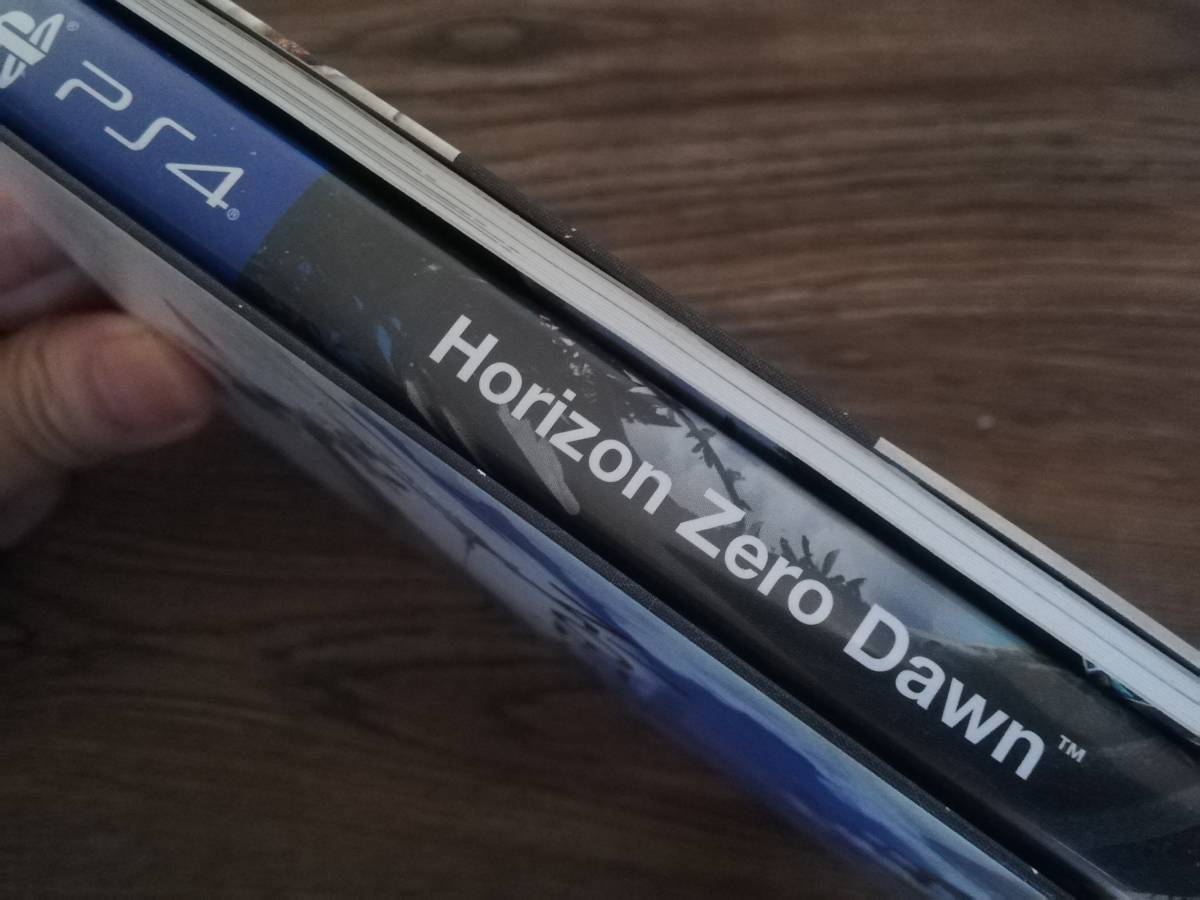 【即決&動作確認済】 Horizon Zero Dawn（ホライゾン ゼロ・ドーン） 初回限定版 アートブック付 / アクションRPG / PS4ソフト