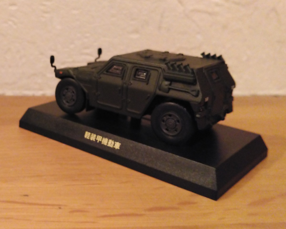 Kyosho military vehicle minicar collection Ground Self-Defense Force light equipment . maneuver car ( single color ) pedestal . sleeve attaching sleeve . crack have 