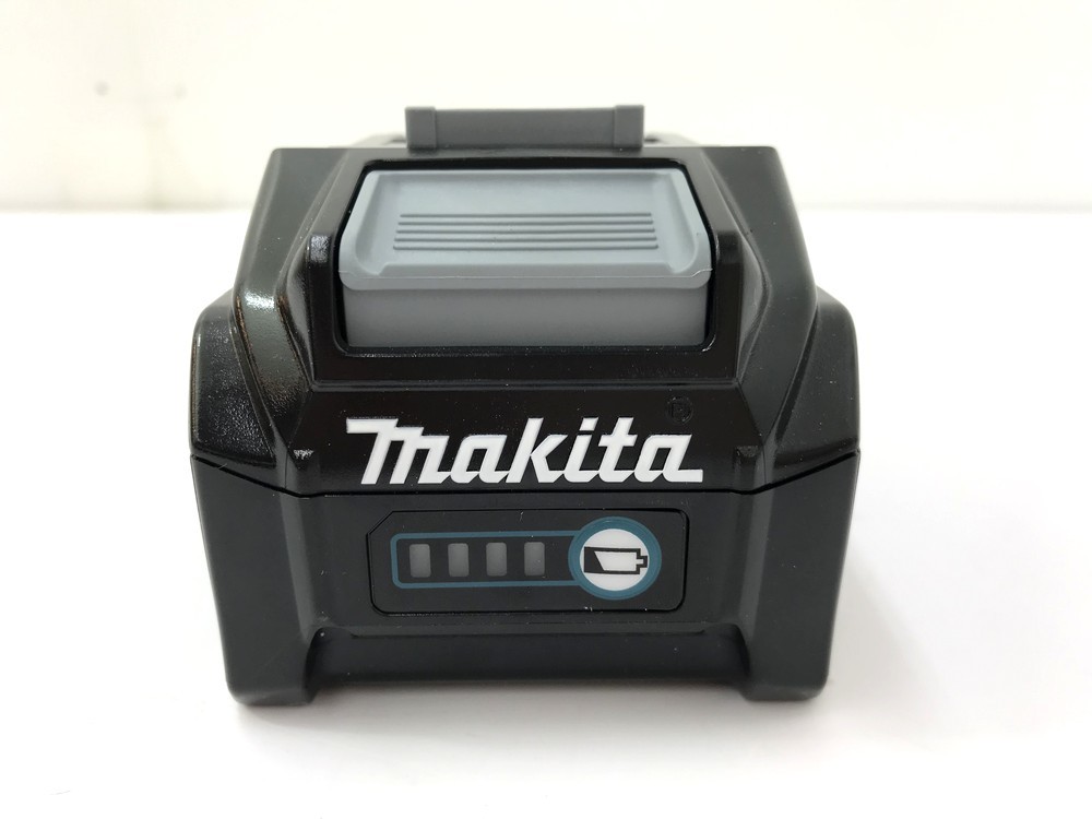 【同梱可】【60】店頭展示未使用品 makita マキタ BL4040 40Vmax 4.0Ah バッテリ 箱に汚れ有_画像3