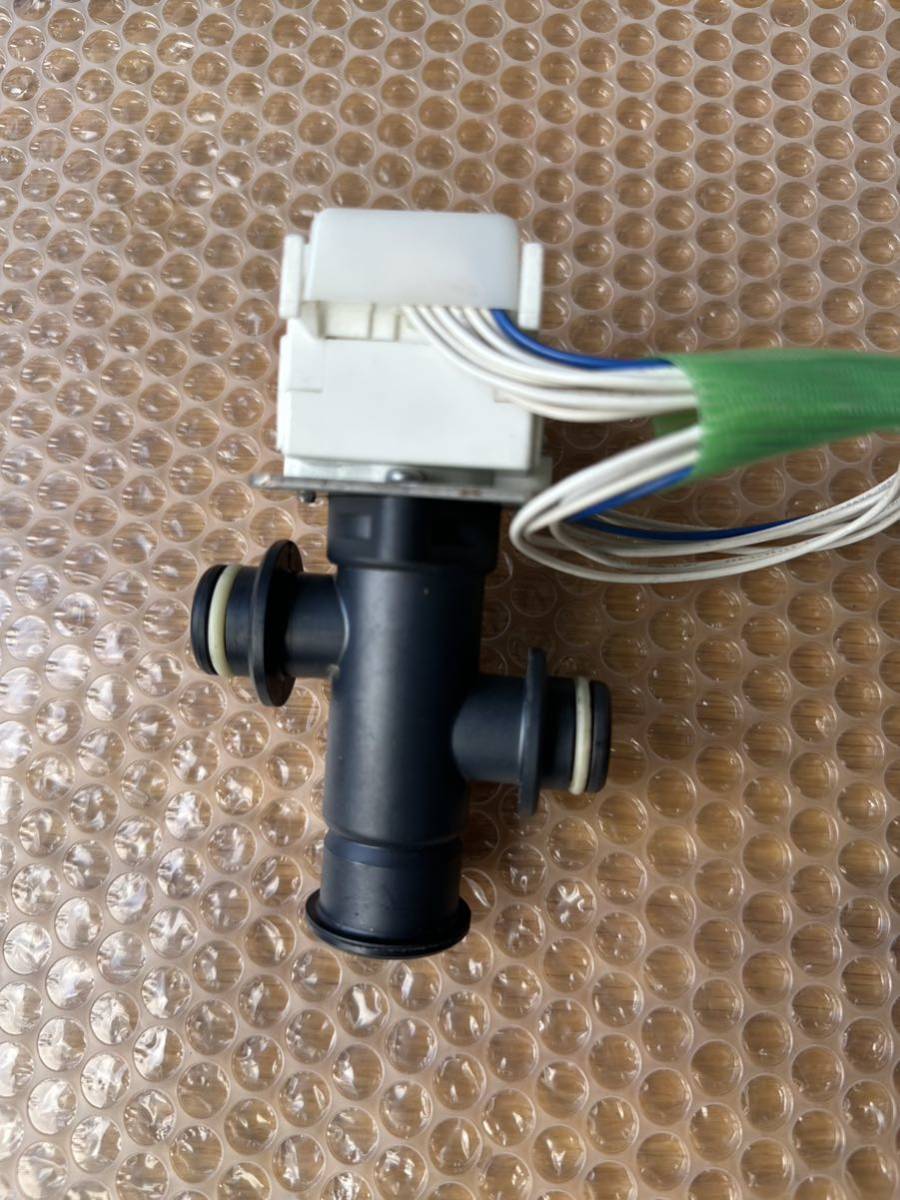 ジャンク品 （三002 23） エコキュート部品 電動混合弁 MP35GU 15VDC ヒートポンプ給湯機_画像2