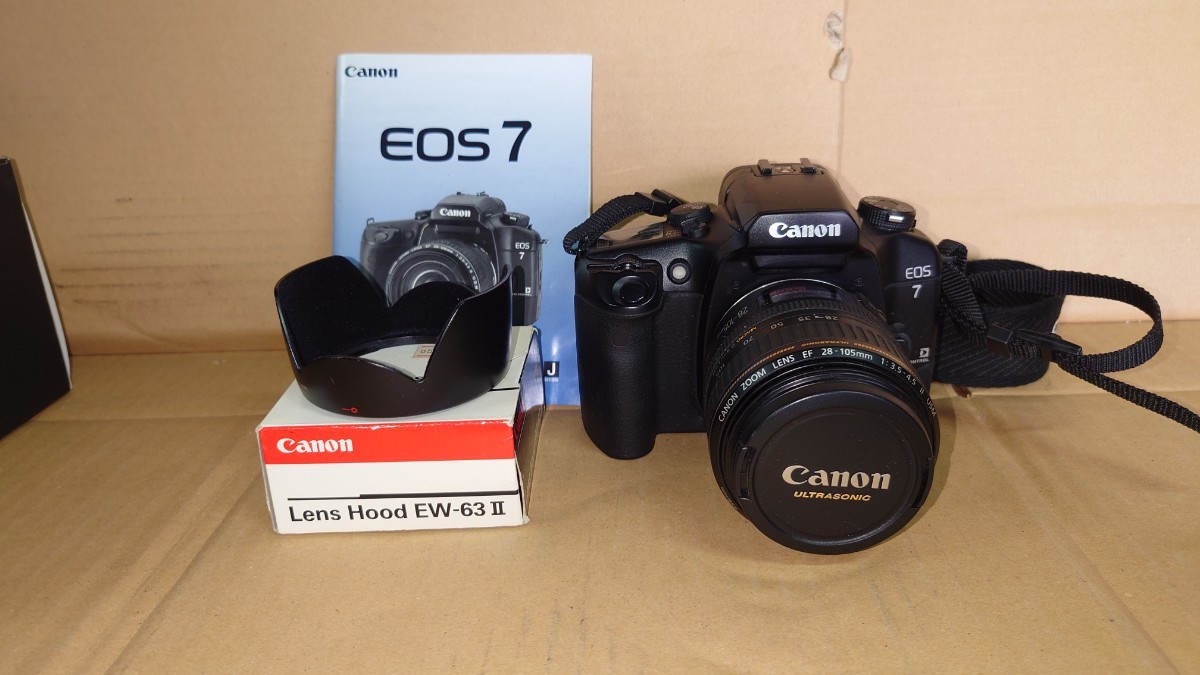 動作未確認 Canon キャノン フィルムカメラ EOS 7 ZOOM LENS EF 28-105mm 1:3.5-4.5 Ⅱ USM レンズフード EW-63Ⅱ 1000円スタート_画像1