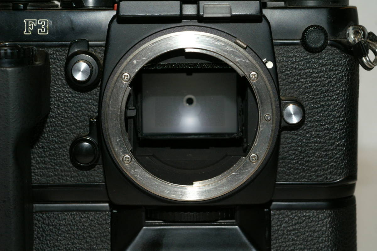 ニコン Nikon F3(一眼レフカメラ)・MD-4(モータードライブ)・MC12A(リモートコード)　動作確認済み_画像10