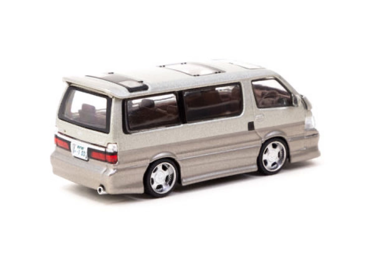 TARMAC ハイエース 1/64 ミニカー 4台 MINI GT オートサロン 日本未販売 Tarmac トヨタ 100系 ハイエース AZ-MAX仕様 1/64