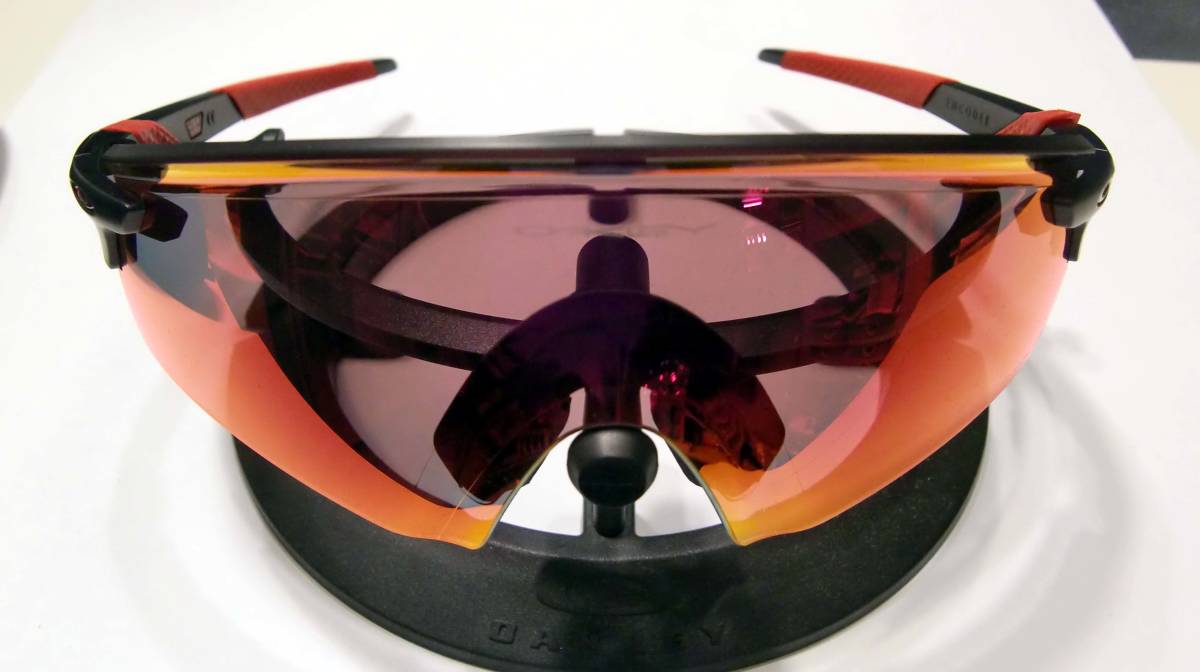 決算処分　OO9472F-0139　OAKLEY　ENCODER　MATTE BLACK　/　PRIZM ROAD（アジアンフィット）　国内流通正規品_スタンドは付属しません