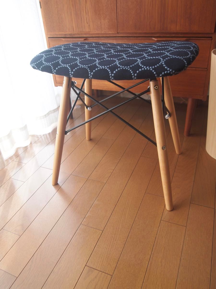 ミナペルホネン スクエアタイプ スツール ハンドメイド ミナペルホネン スクエアタイプ スツール ハンドメイド