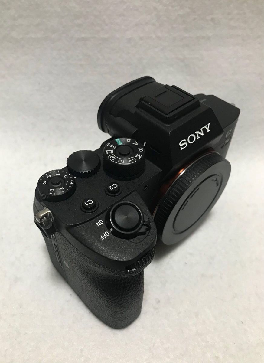 美品 SONY ソニー α7RIV ILCE-7RM4 シャッター 550