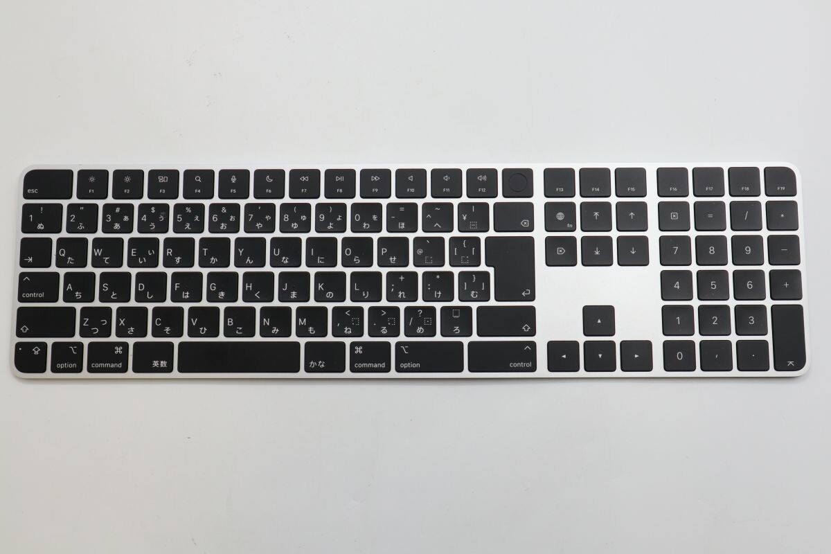 ★☆全額返金保証！最速発送！【Apple Magic Keyboard with Touch ID MMMR3J/A ブラック 美品】★☆（202401-16018-PCkaitori）_画像1