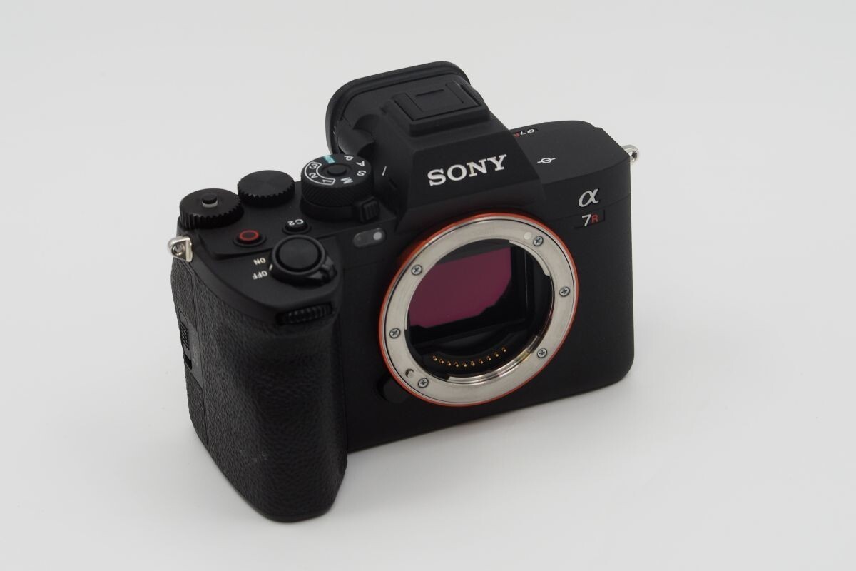 ★全額返金保証！最速発送！【SONY ミラーレス一眼 α7RⅤ ボディ ILCE-7RM5 美品 シャッター回数2567回 即納OK】（202401-26573-kaitori）_画像1