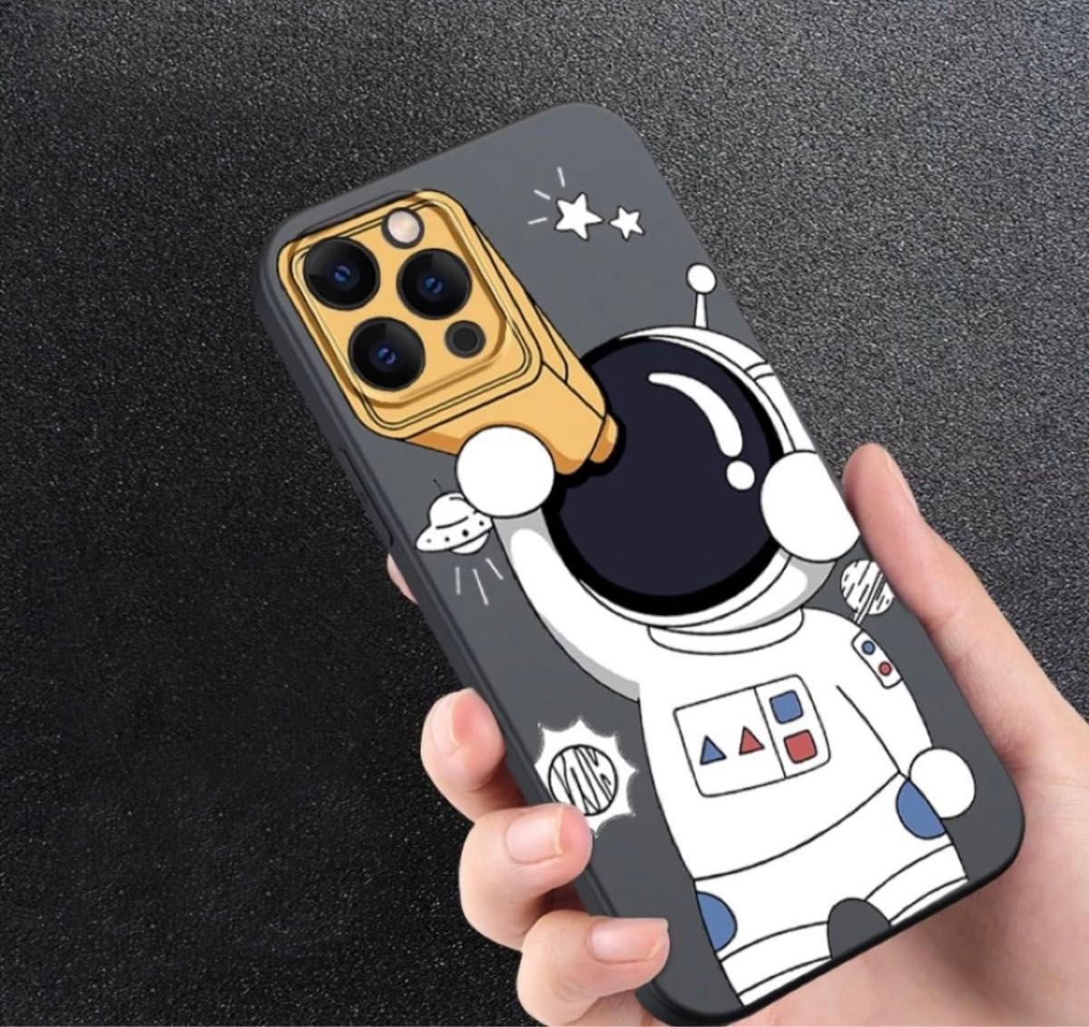 【新品・未使用】iPhone スマホケース　宇宙飛行士　ブラック　かわいい