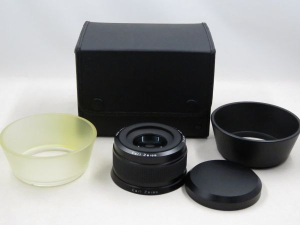 [21590V0]★極上美品★Carl Zeiss Triotar 6X6 Lupe 3X T* フード・クリアフード・ケース付き