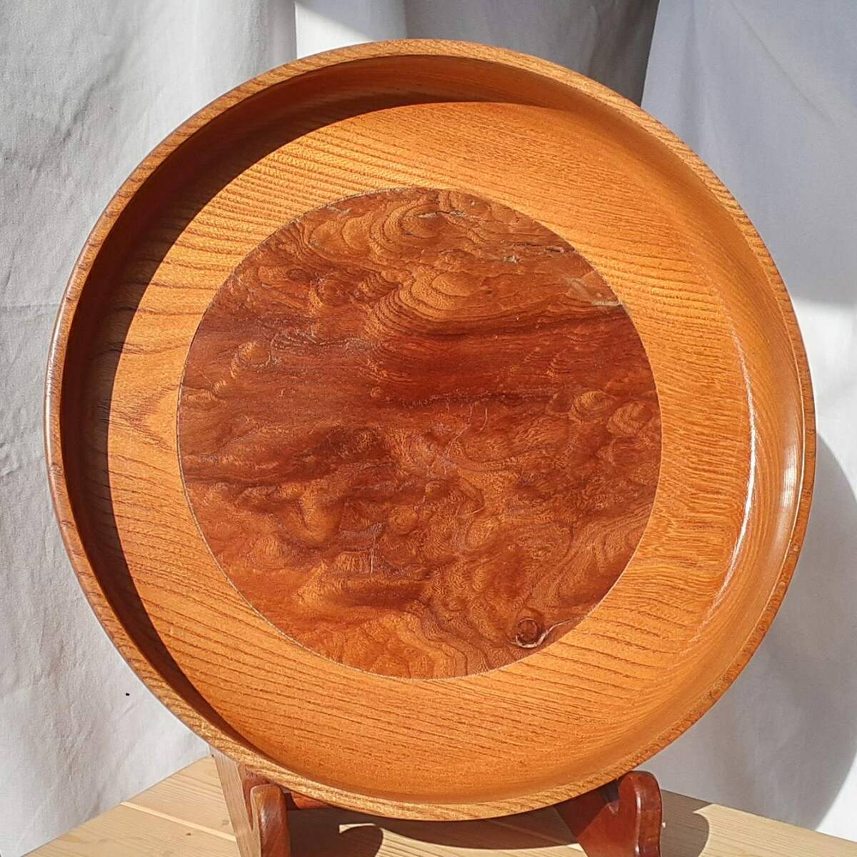 お盆 欅(ケヤキ) 幅34.3cm 高4.5cm ケヤキのはめ込み 飾り盆 手作り 木製 超銘木