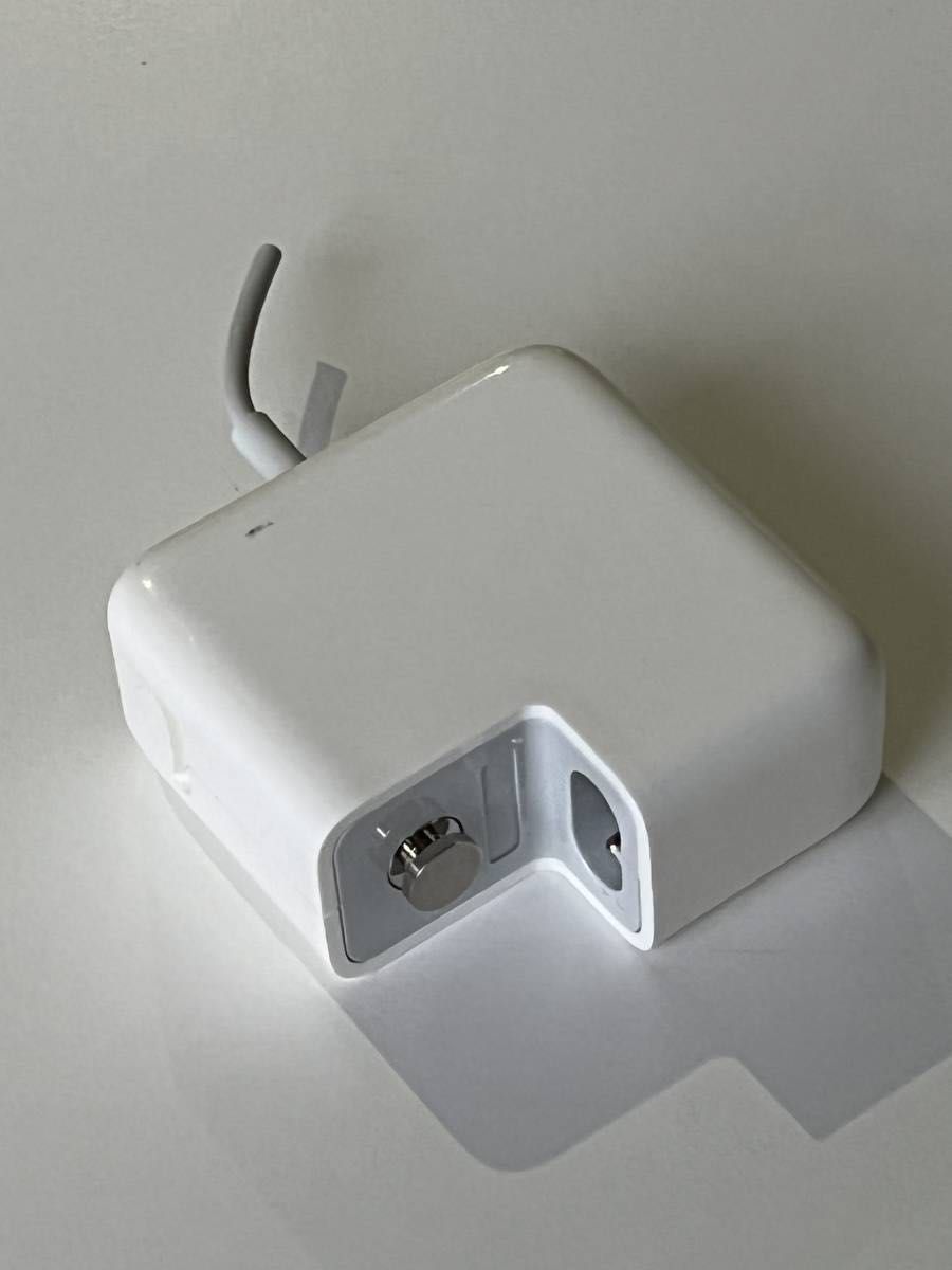 ACアダプタ Macbook Air 充電器 45W 中古 ジャンク INLONG社製 ACアダプタ Macbook Air 充電器 45W 中古 ジャンク INLONG社製