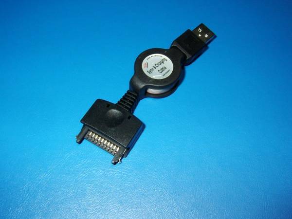 PalmV 充電ケーブル USBの画像1