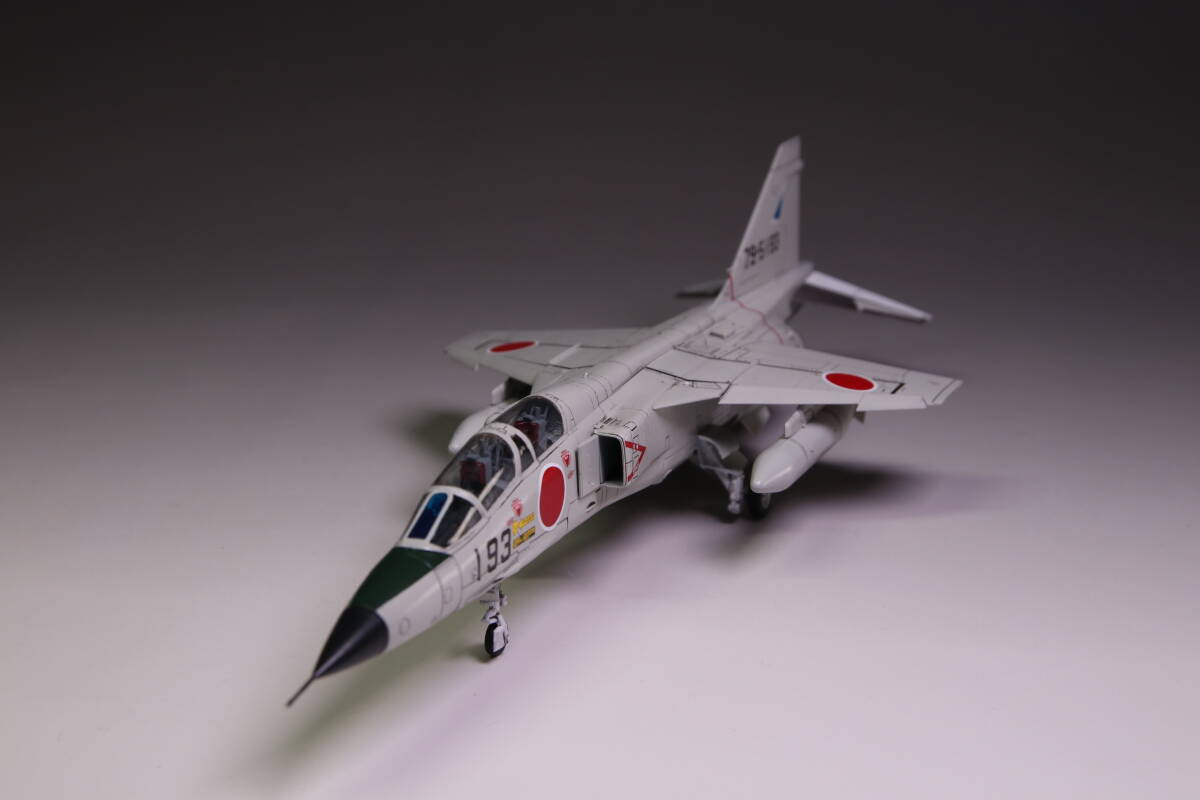 T-2超音速高等ジェット練習機　1/72　プラモデル完成品　プラッツ　松島基地　三菱_画像8