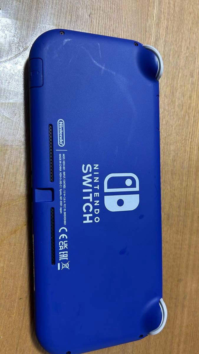 【美品】Nintendo Switch Lite ブルー 保護フィルム付着済み ハードケース付き ニンテンドースイッチライト 【美品】Nintendo Switch Lite ブルー 保護フィルム付着済み ハードケース付き ニンテンドースイッチライト