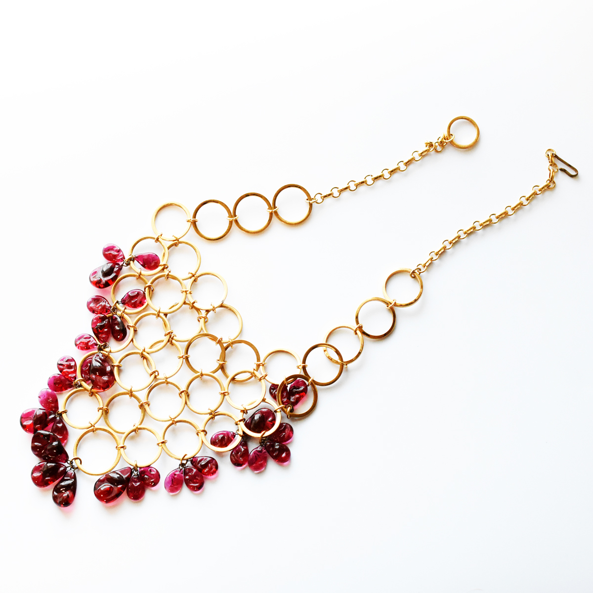 Vintage 1960’s ruby red glass beads　gorgeous triangle necklace_画像2