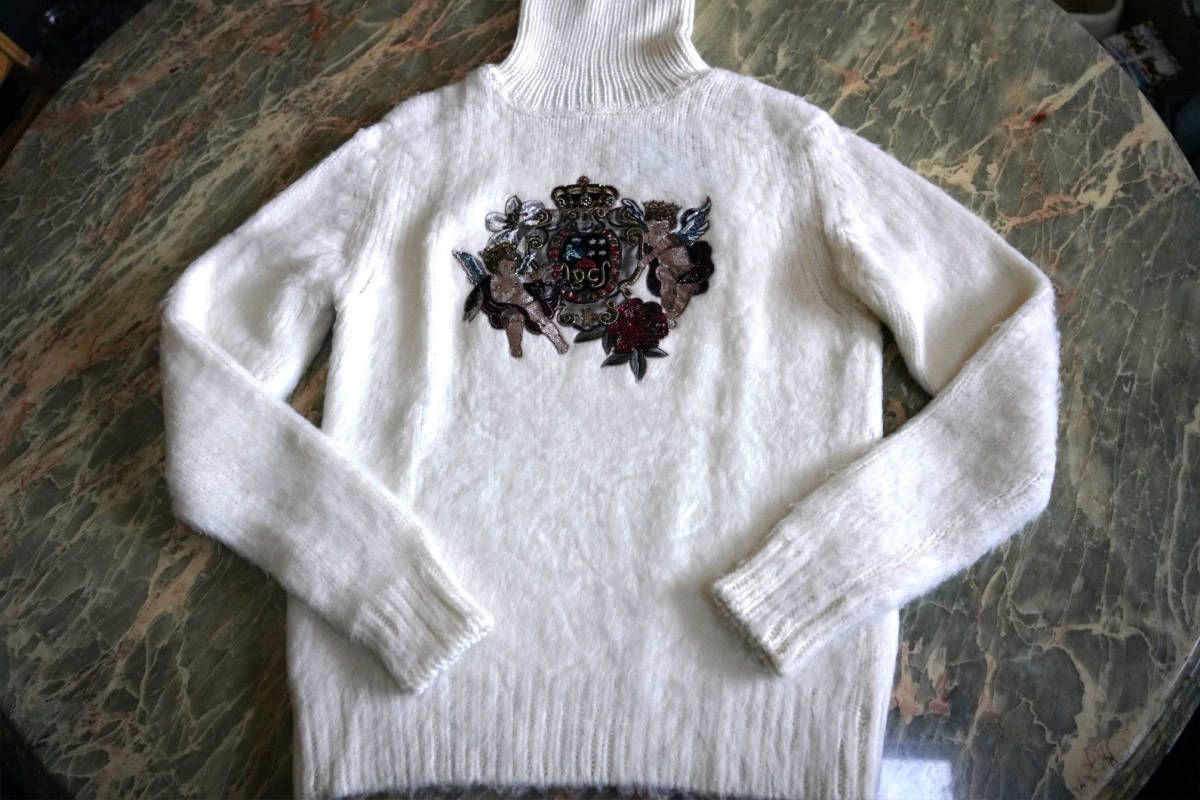  new goods * Dolce & Gabbana DOLCE&GABBANA 2018AW Angel Royal k rest equipment ornament ta-toru neck sweater (46) * regular price 66 ten thousand 