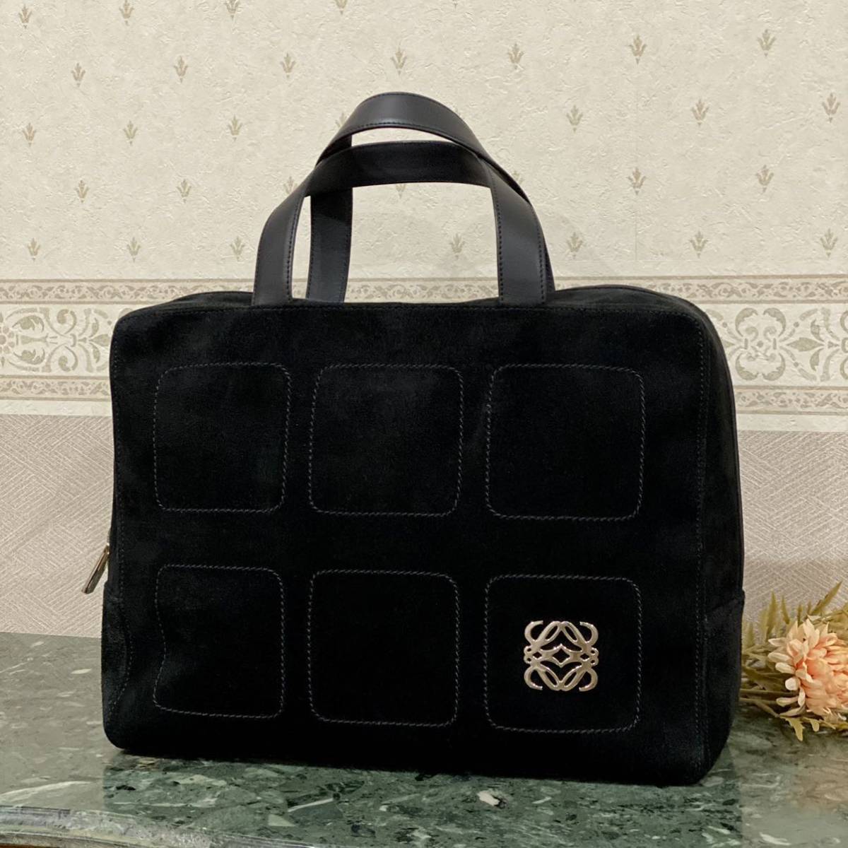 希少モデル 良品 LOEWE スクエアステッチ ハンドバッグアナグラム スエード×レザー ミニボストン型 ロエベ_画像2