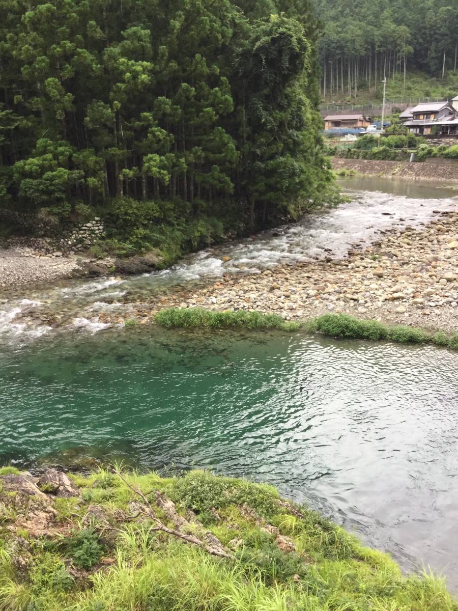 ☆ハリスや鈎の号数の区別に色分けで対応！糸のバラけ解消！鈎軸にもなじむダイヤフェザー！(αビッグ) 鮎根巻糸　白　_画像10