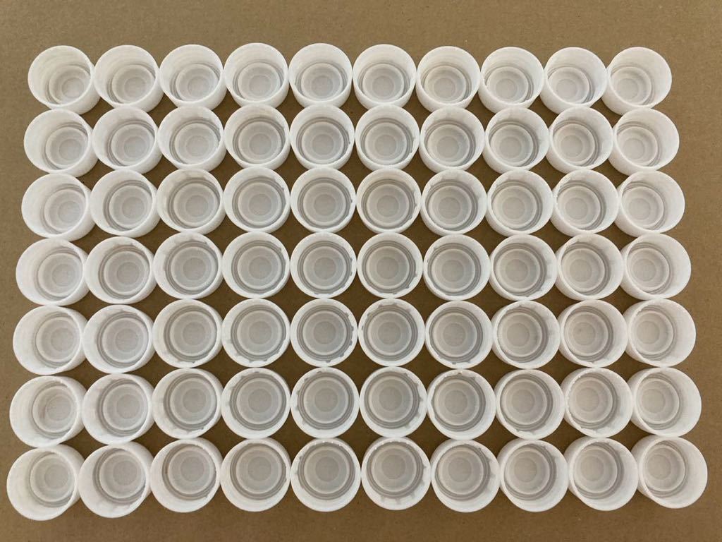【送料込】ペットボトル キャップ 70個 白 同一形状 無地 簡易洗浄 4